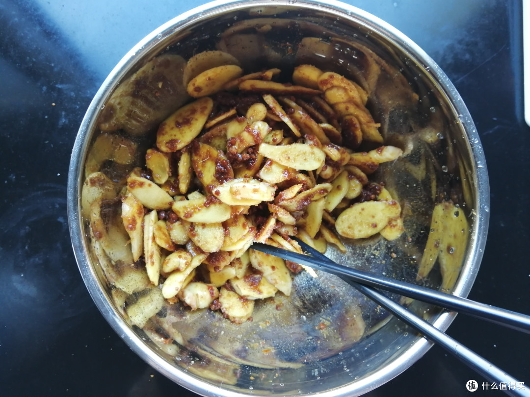 生姜红糖裹一裹,一点辣更多甜,驱寒暖身助消化,健康零食自己做