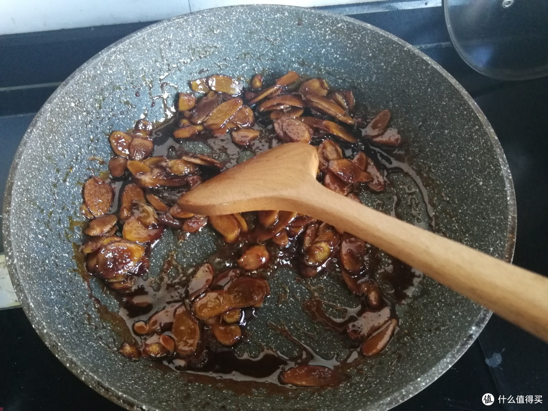 生姜红糖裹一裹,一点辣更多甜,驱寒暖身助消化,健康零食自己做