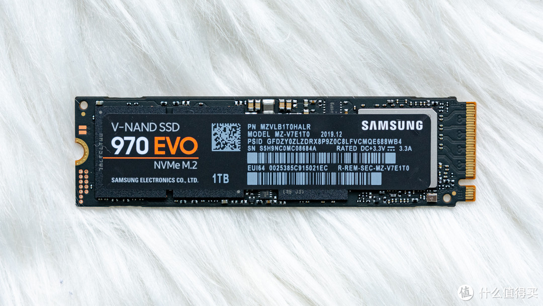 1TB NVMe高端固态硬盘哪家强？东芝 RD500 vs 三星 970 EVO