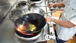 冬季喝什么汤?试试这道营养滋补的【豆腐煮泥鳅】,汤汁浓白鲜美无比