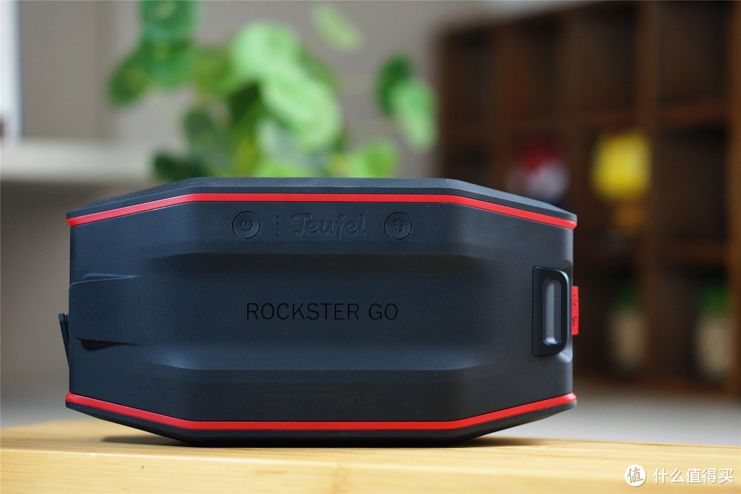 实用当道,音质为王:德斐尔小魔盒RocksterGo蓝牙音箱上手体验