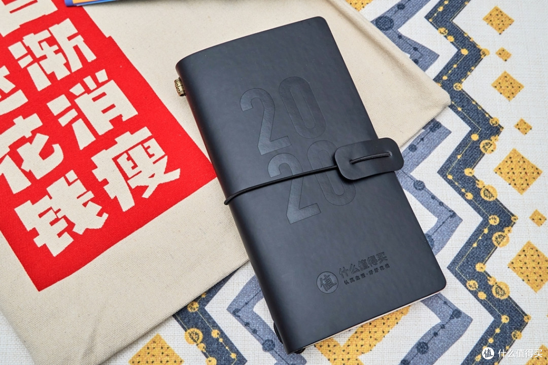 收到挺意外,SMZDM周边之2020年历、记事本、贴纸、帆布袋