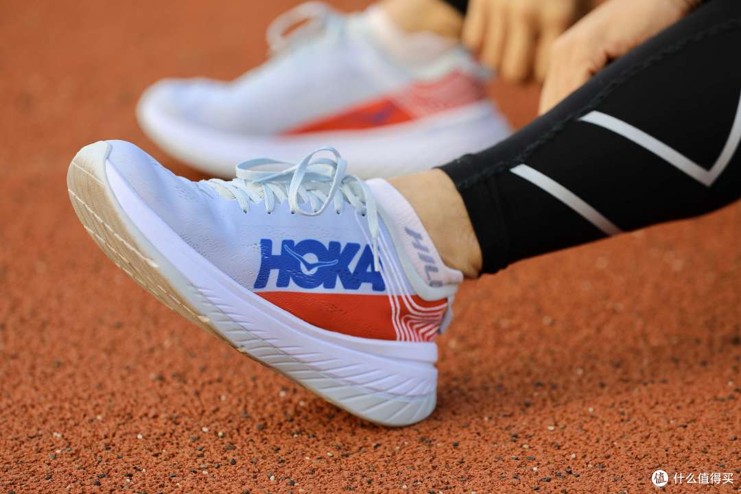 不和其它跑鞋攀比，HOKA Carbon X是我的最爱，没有之一，也不接受反驳的那种！