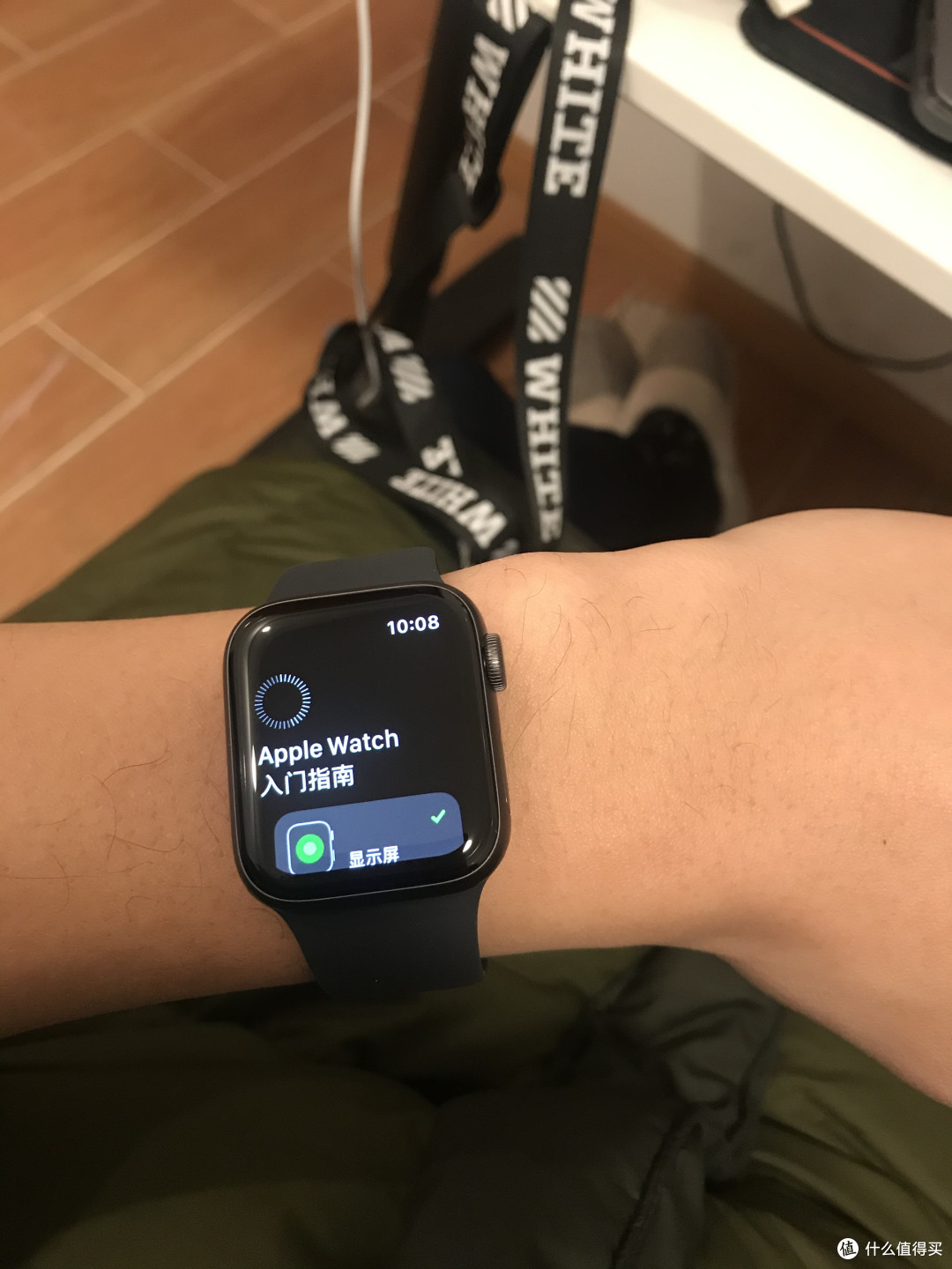续航一天的智能手表 - Apple Watch Series 5 40mm GPS