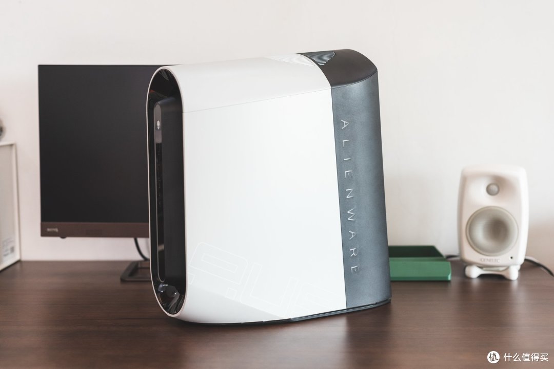 新一代外星机王ALIENWARE AURORA R9