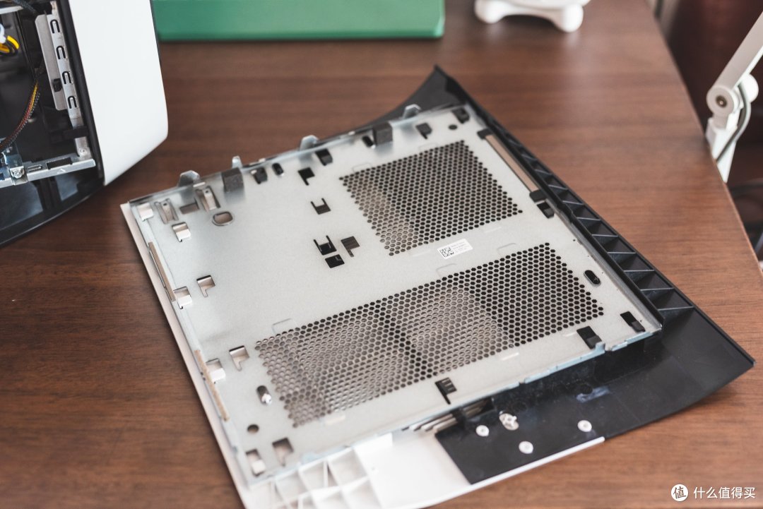 新一代外星机王ALIENWARE AURORA R9
