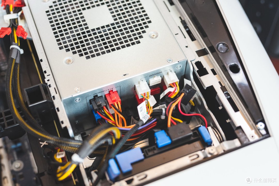 新一代外星机王ALIENWARE AURORA R9