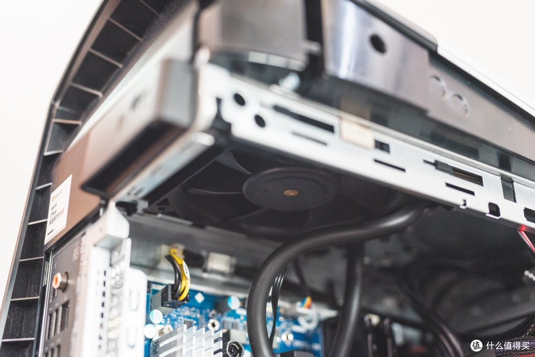 新一代外星机王ALIENWARE AURORA R9