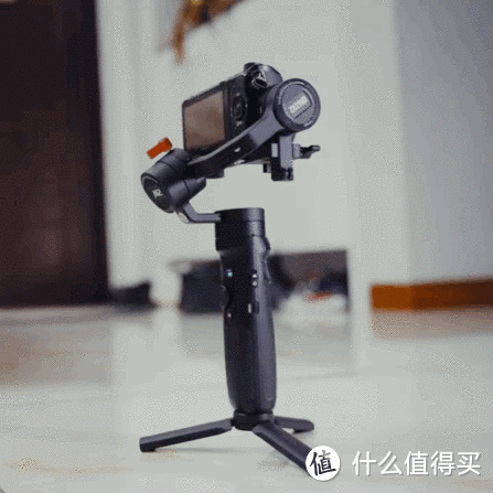 手机、微单、运动相机一台稳定器全搞定！ZHIYUN 云鹤M2 三轴稳定器测评