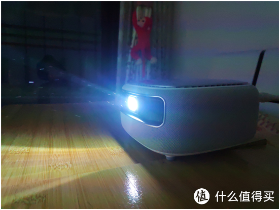 追剧不等待,千元级投影到底值不值得入手?微果H6有话说