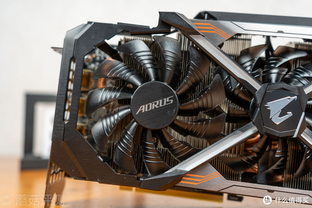 体验一块*级的2060显卡、技嘉AORUS RTX 2060 XTREME大雕显卡 评测