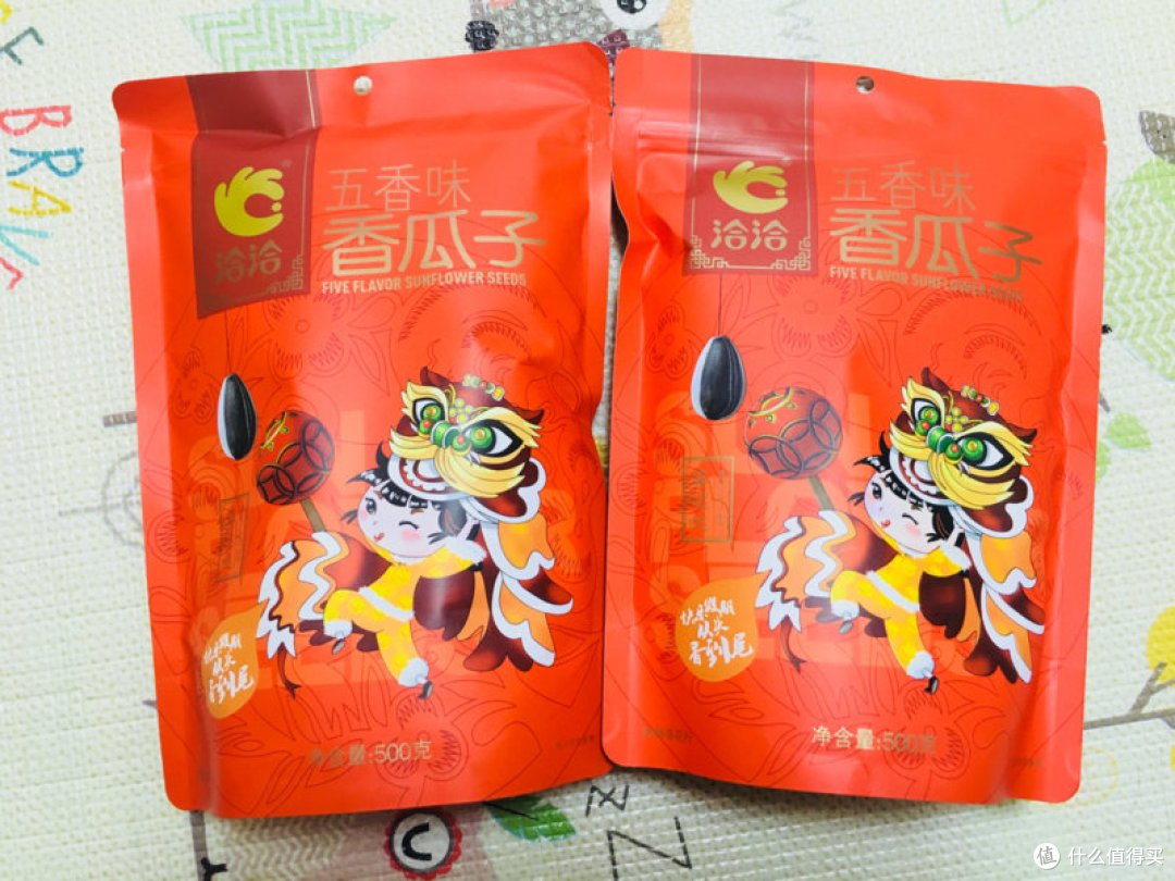 跟着大妈囤年货 国民零食洽洽瓜子花生