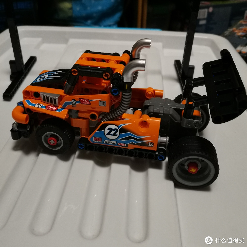 老杨的玩具仓库 篇九：乐高机械组 二合一 42104 回力竞速卡车