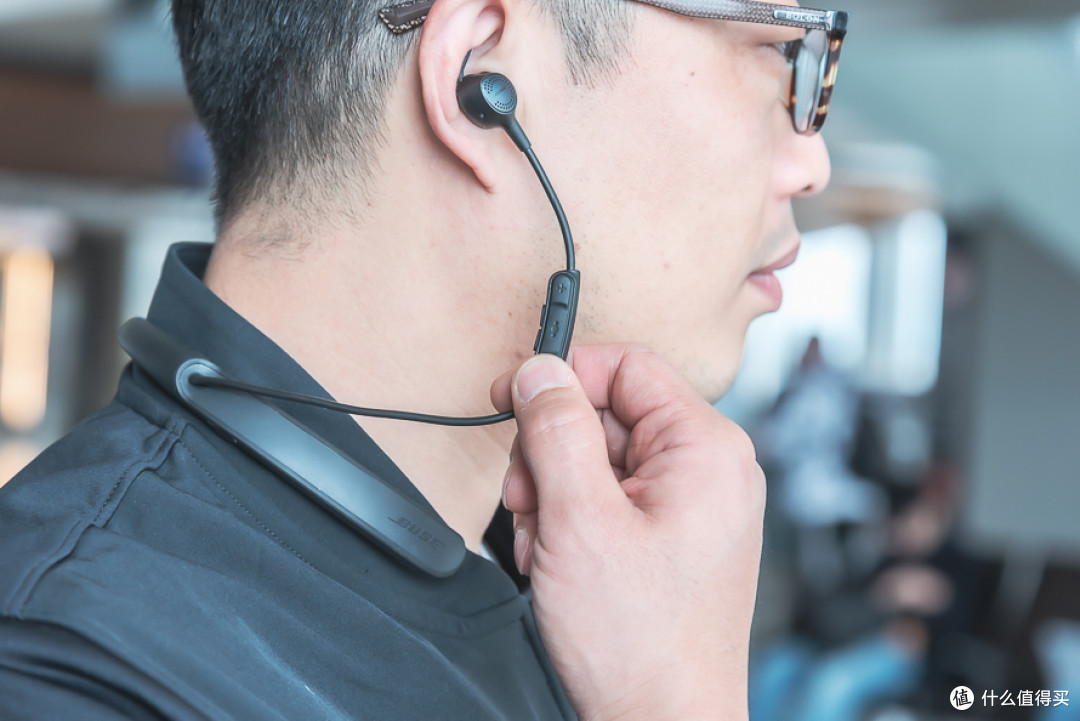 人气新品对决经典老款 索尼WI-1000XM2、Bose QC30该选谁?