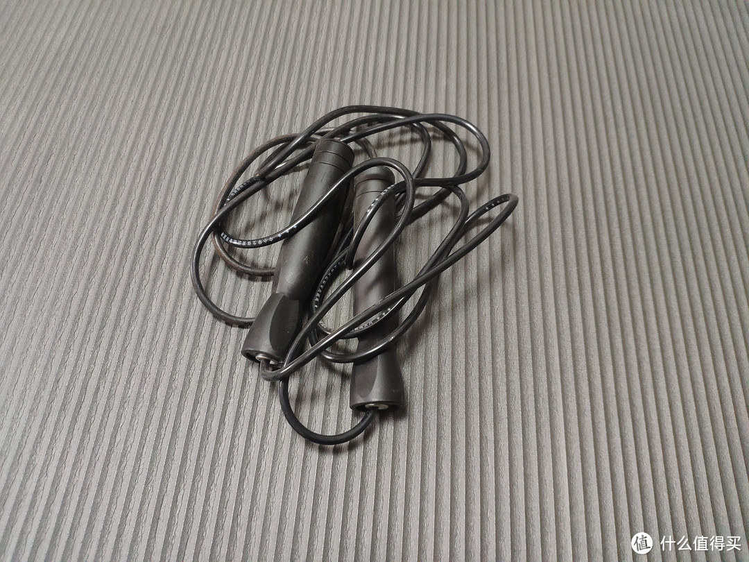 真人出镜 想重新练出马甲线的妹子的2020年家庭室内健身计划