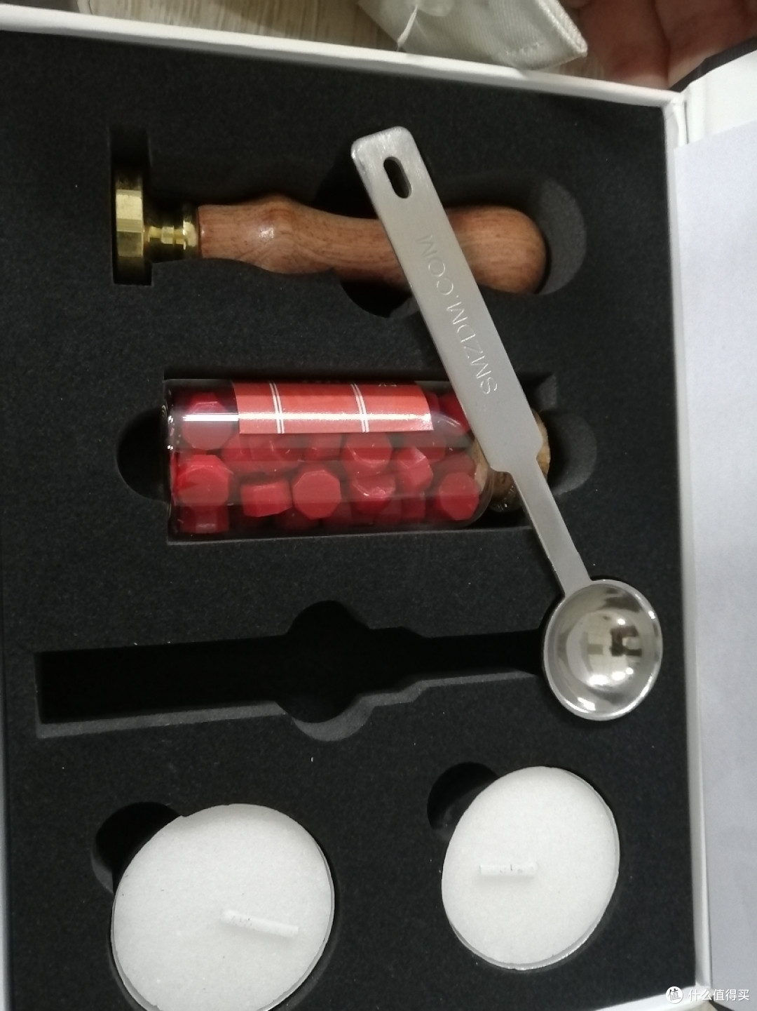 这个勺子的摆放有点,,