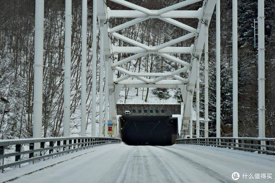 冬瀛暖阳篇三 看看日本怎么租车自驾 青森 北海道 雪地陷车 国外自由行 什么值得买