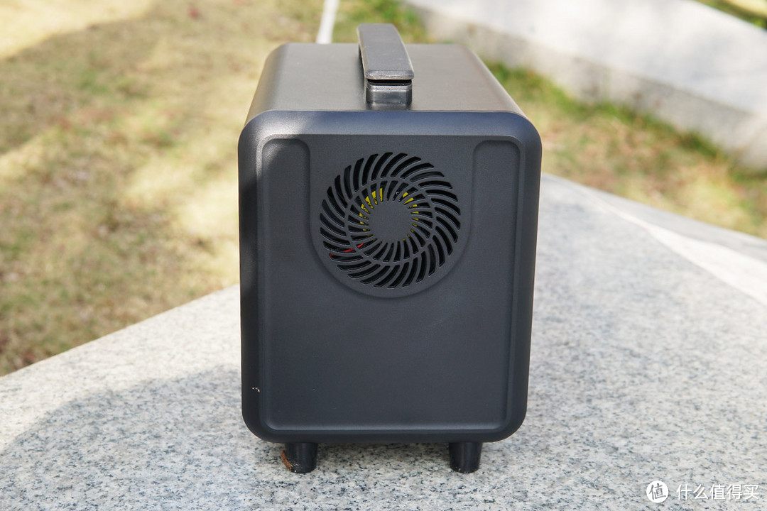 集成60W PD，哲思ZESE 500W便携储能电源评测