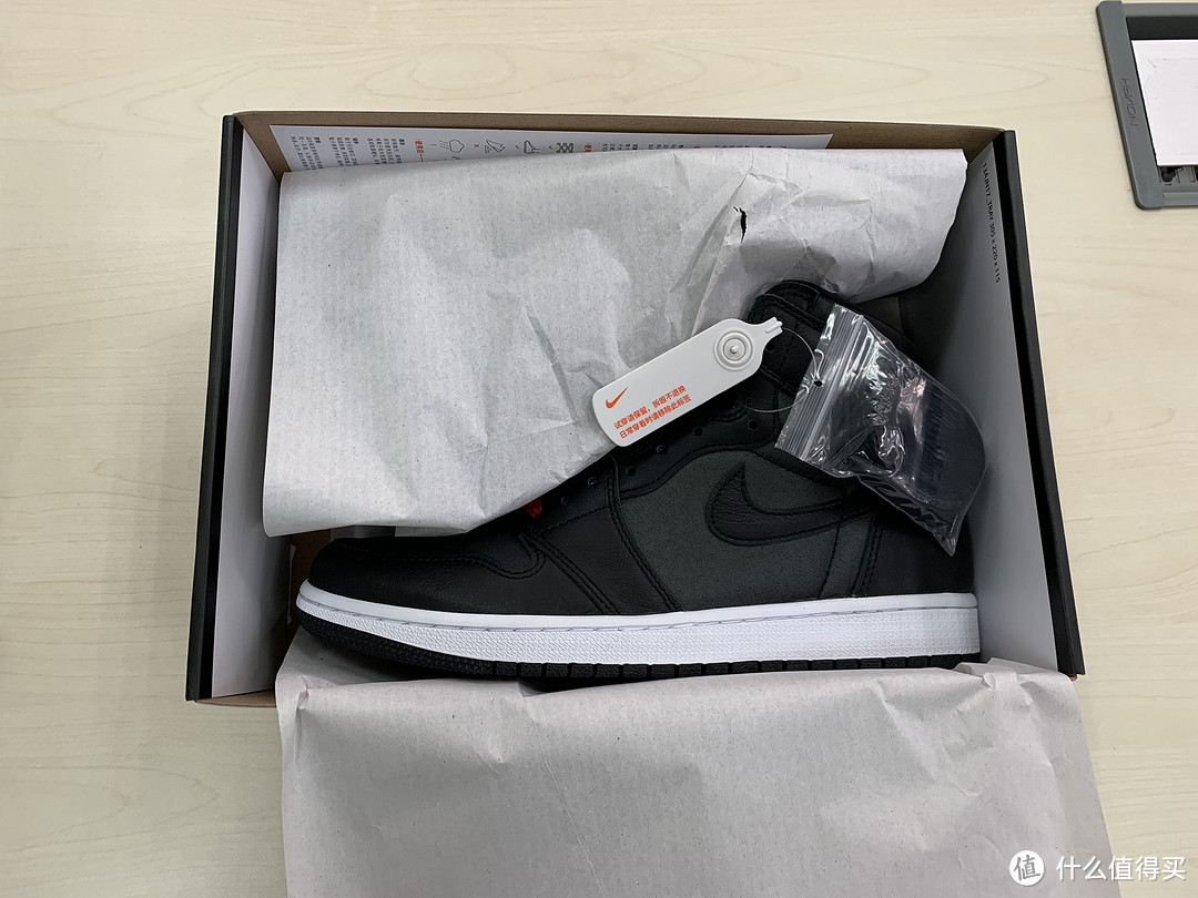 AJ1 黑丝绸 Air Jordan 1 “Black Satin” 