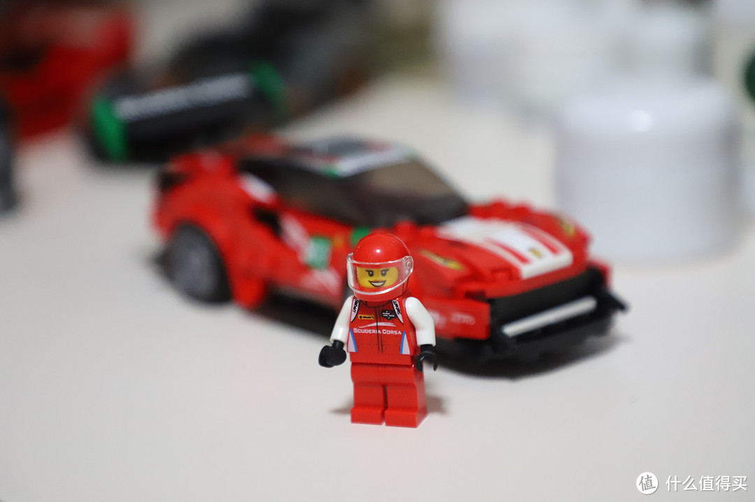 LEGO 法拉利 488 GT3 六颗粒冠军赛车也香