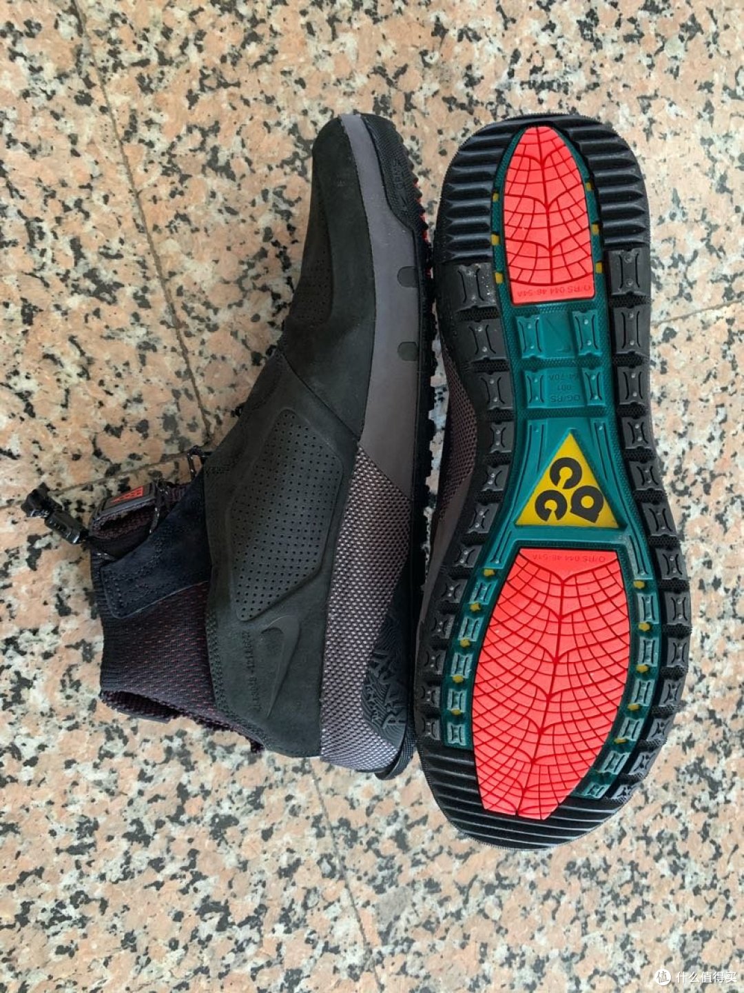 开箱：号称最差的nike ACG鞋的个人评价