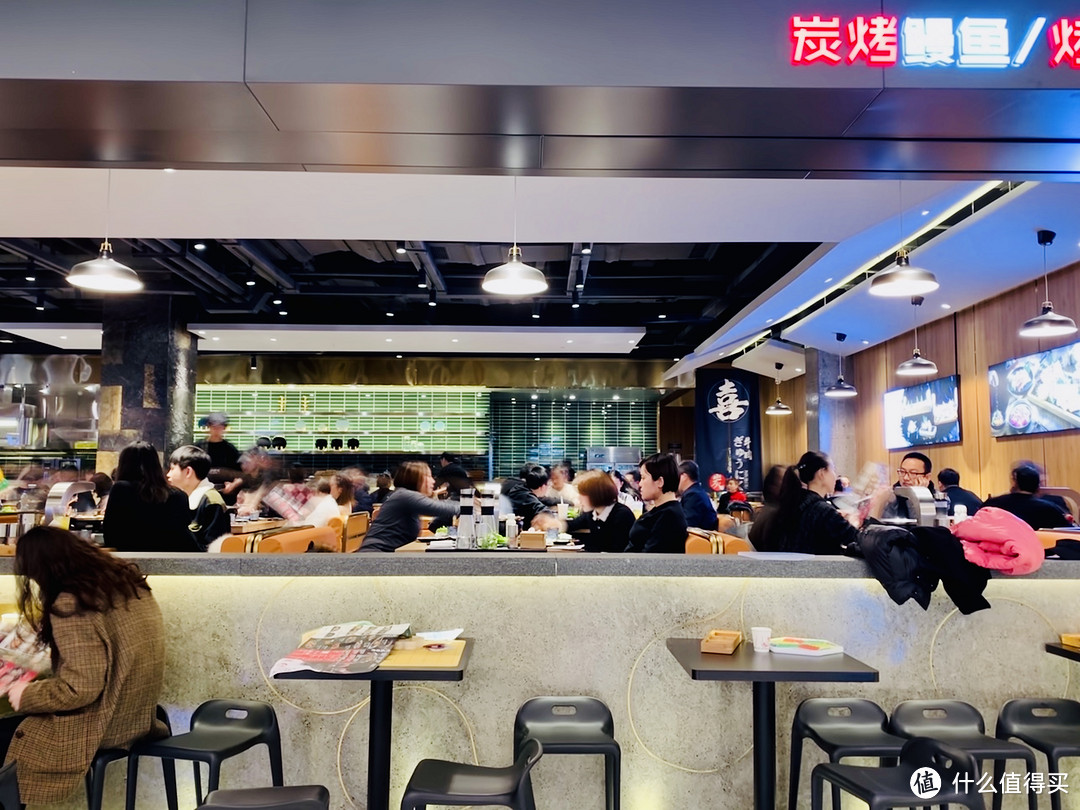 现杀活鳗鱼一条真的很便宜,但是去晚了,没吃到,伤心丫