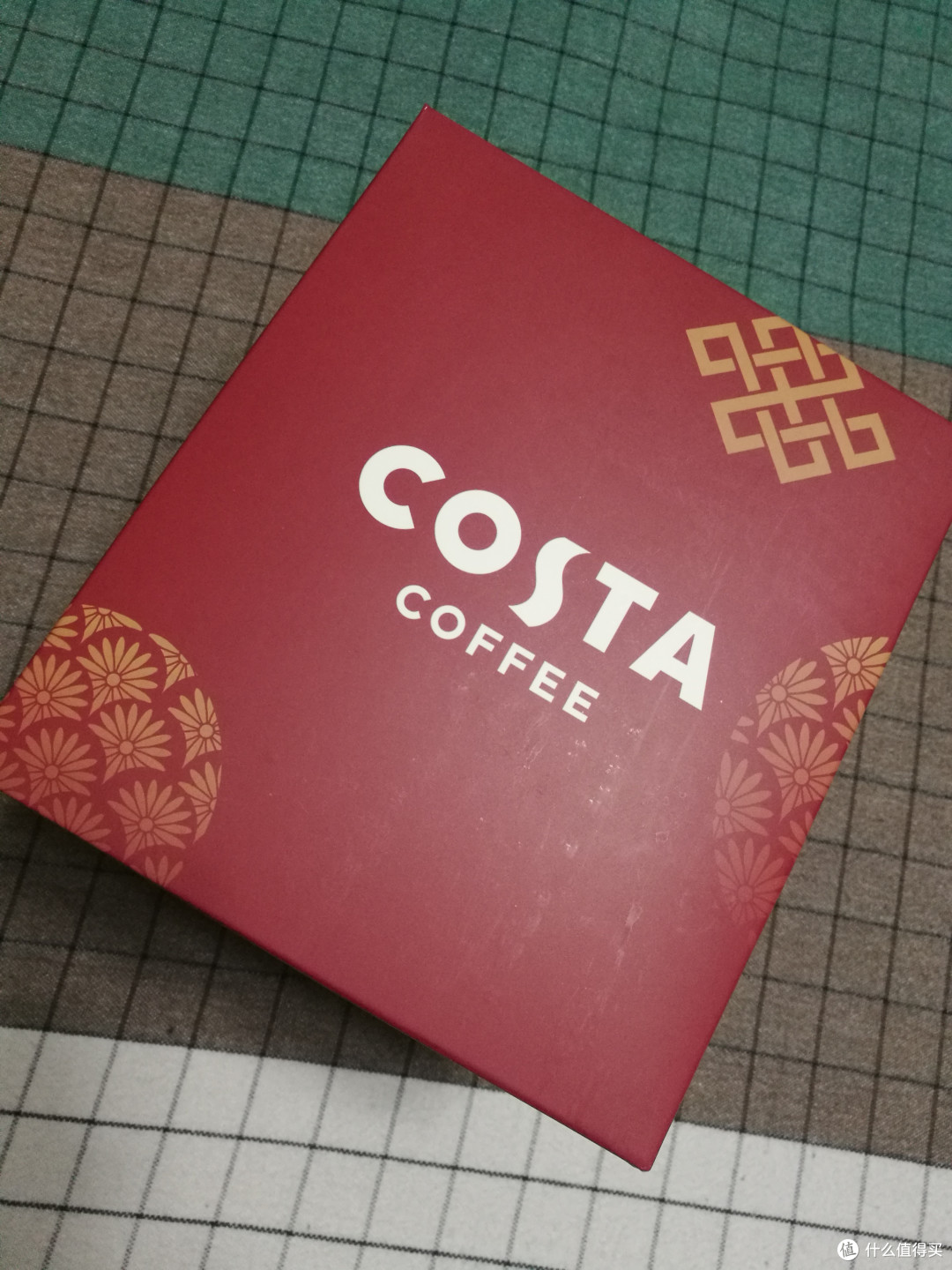 Costa Coffee(咖世家)花666积分兑换的新春萌鼠储蓄罐,萌到心里。