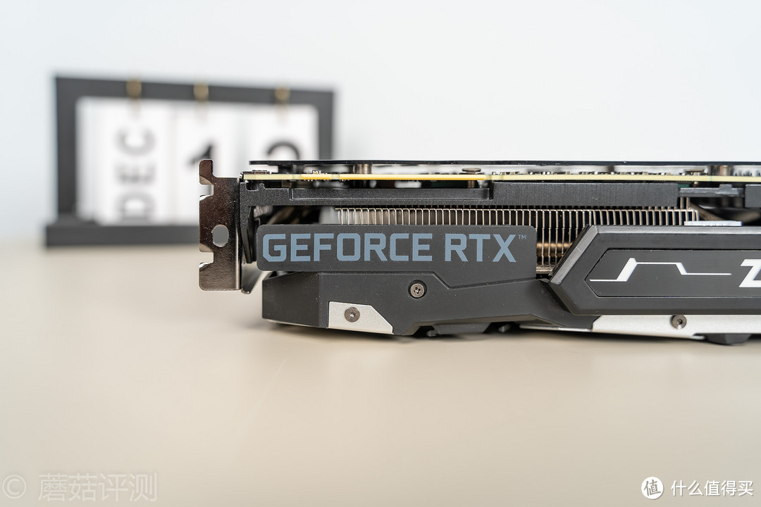 用料夸张，性能强大、索泰(ZOTAC)RTX2080super至尊PLUS OC显卡 评测