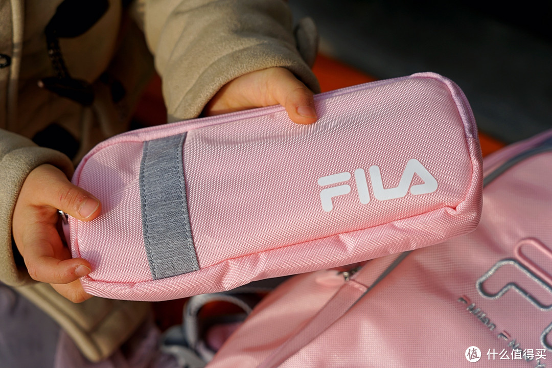 春节送孩子的最好礼物：FILA KIDS 双肩儿童书包评测