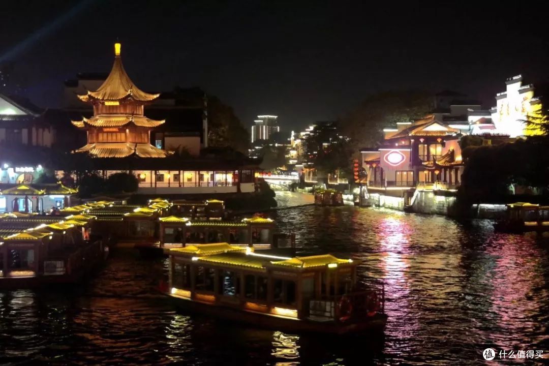 最惊艳我的三处夜景,不是东方明珠,不是维多利亚港,却更撩人