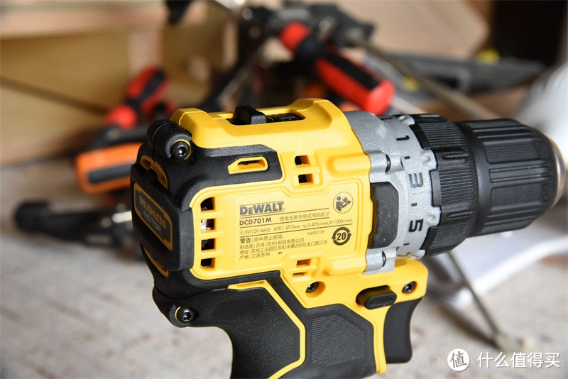 得心应手，一手掌握---得伟（DEWALT）DCD701M 12V无刷多功能双速锂电钻入手体验