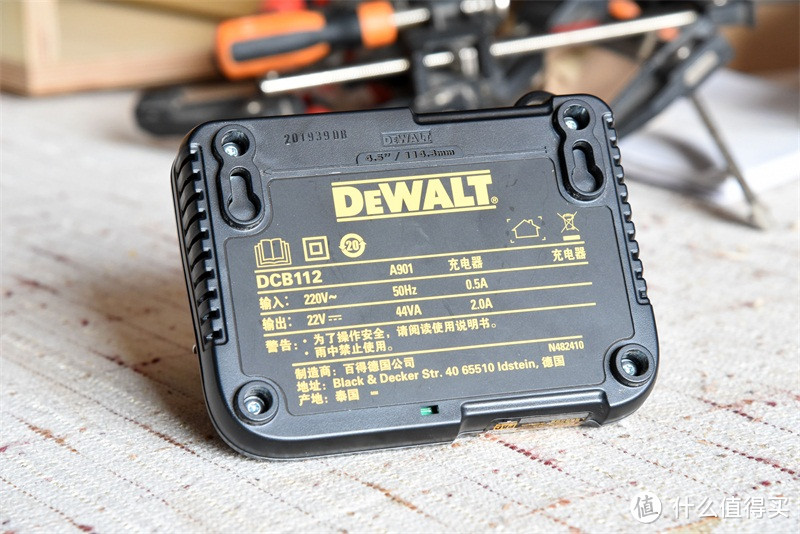 得心应手，一手掌握---得伟（DEWALT）DCD701M 12V无刷多功能双速锂电钻入手体验