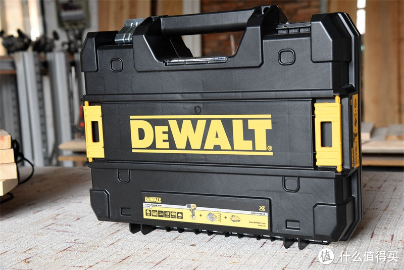 得心应手，一手掌握---得伟（DEWALT）DCD701M 12V无刷多功能双速锂电钻入手体验