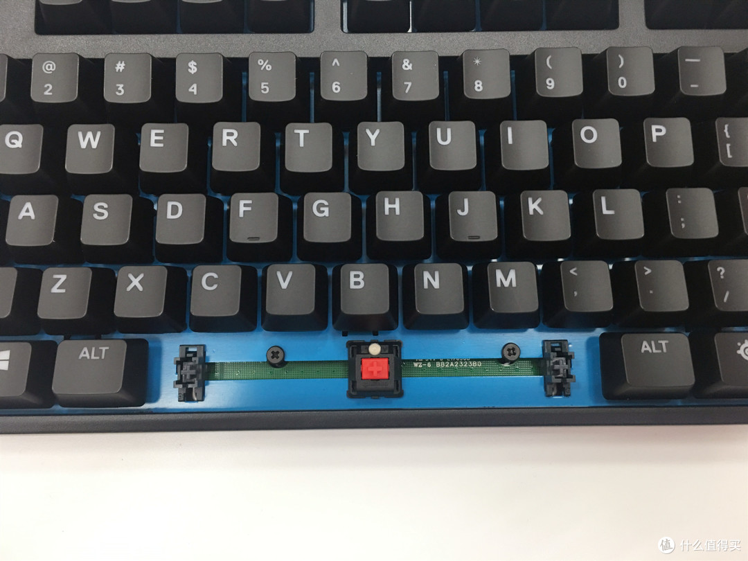 手感轻畅电竞范,赛睿ApexM500机械键盘开箱评测