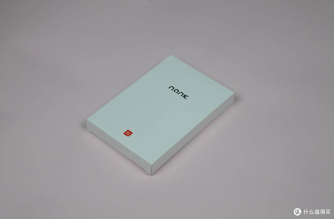 变身支架,超薄实用:Nank南卡无线充电宝POW2上手体验