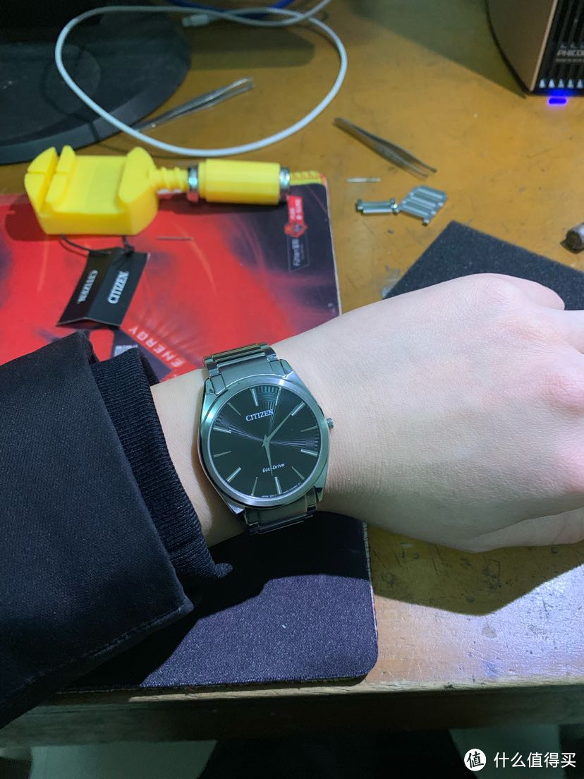 西铁城手表AR3070-55E 纤薄光动能手表，简约大气