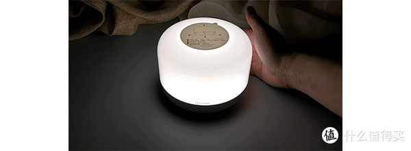 为我的黑夜又添设一个Apple HomeKit设备:Yeelight智能床头灯D2使用评测