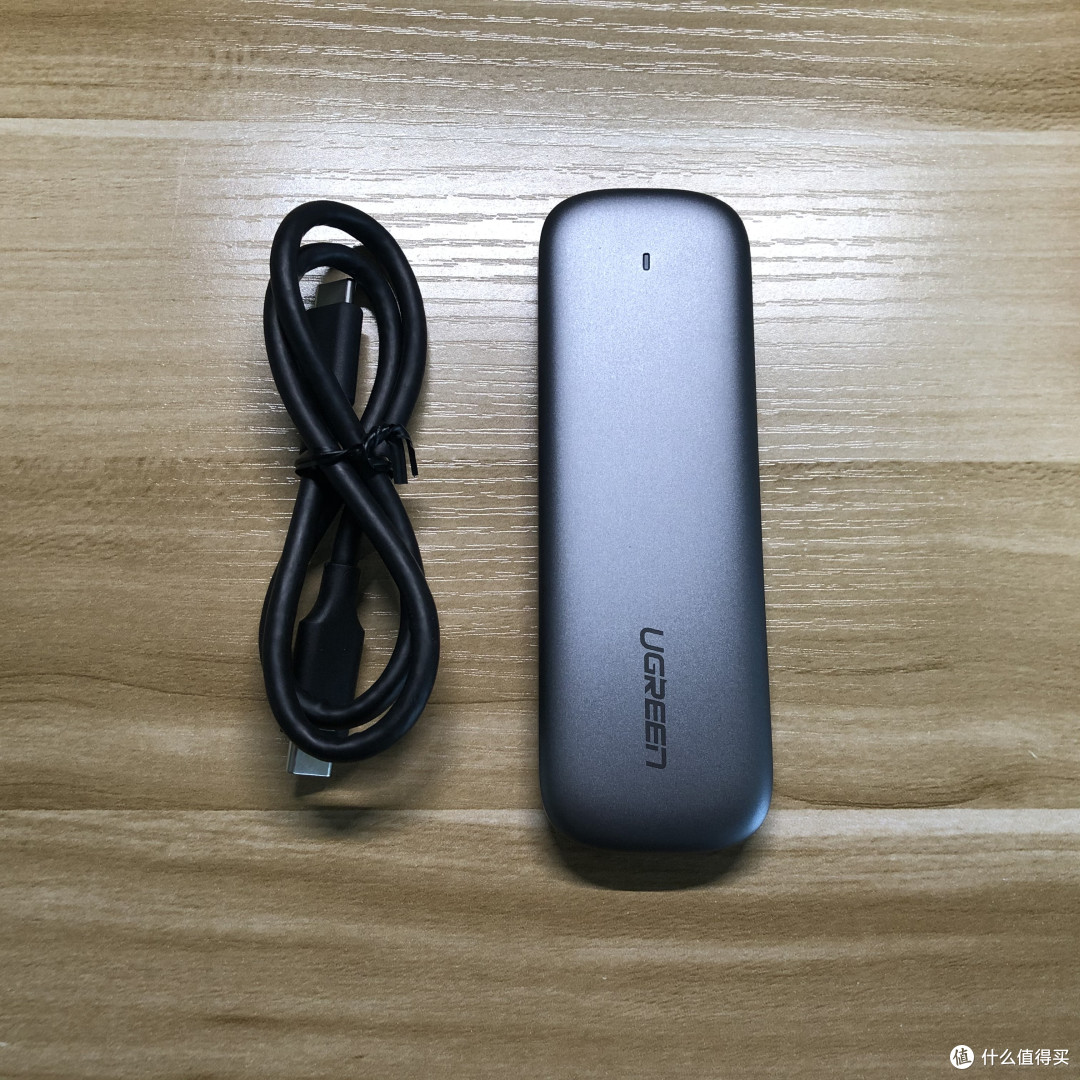 开箱简评绿联M.2 NVME移动硬盘盒