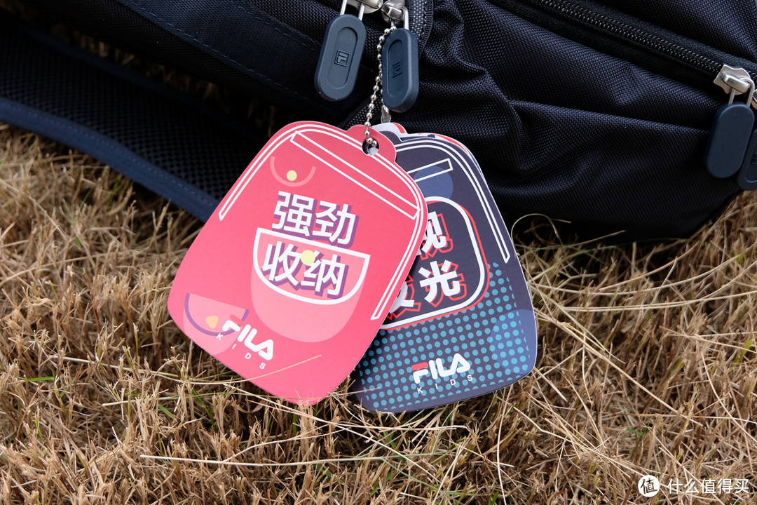 舒适而精致，小身材大容量，FILA KIDS Originale系列双肩儿童书包 