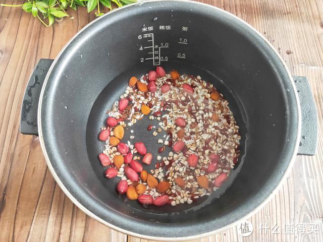 喝它可以补充胶原蛋白,女人隔三差五来一碗,皮肤红润,素颜都美