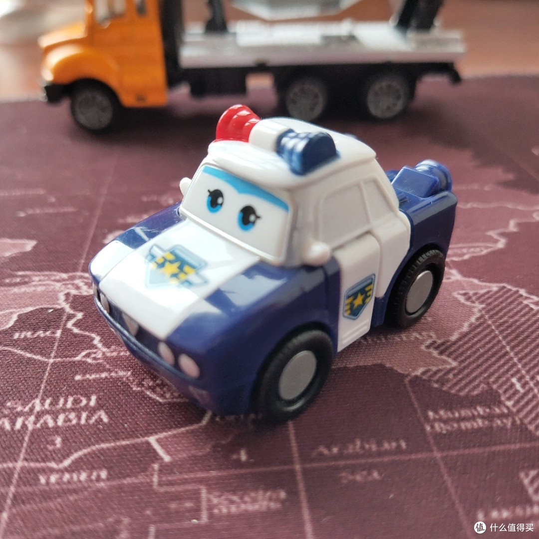 贝警员