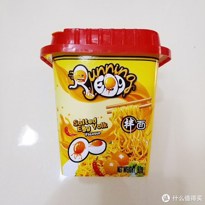 尝新7款速食面/饭，这碗【奔跑吧蛋蛋】干拌面能把我从睡梦中香醒