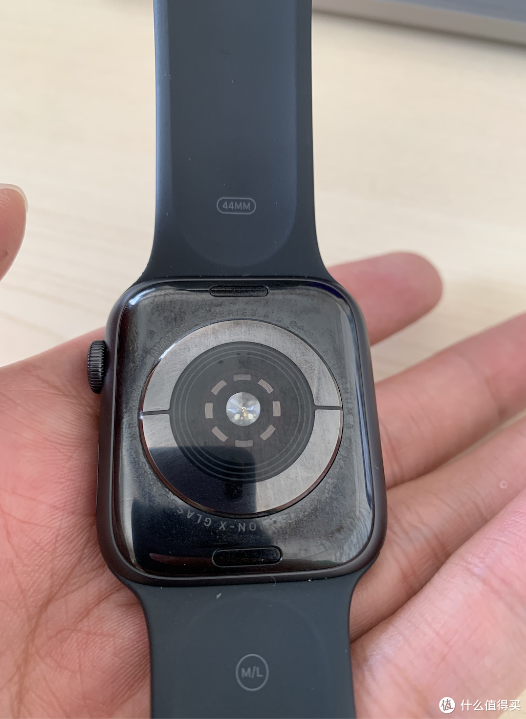 Apple Watch 4使用一个月，到底是鸡肋还是真香