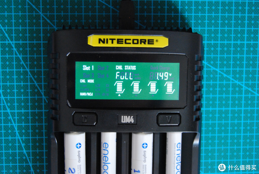数码篇一　NITECORE奈特科尔UM4智能快速电池充电器开箱试用