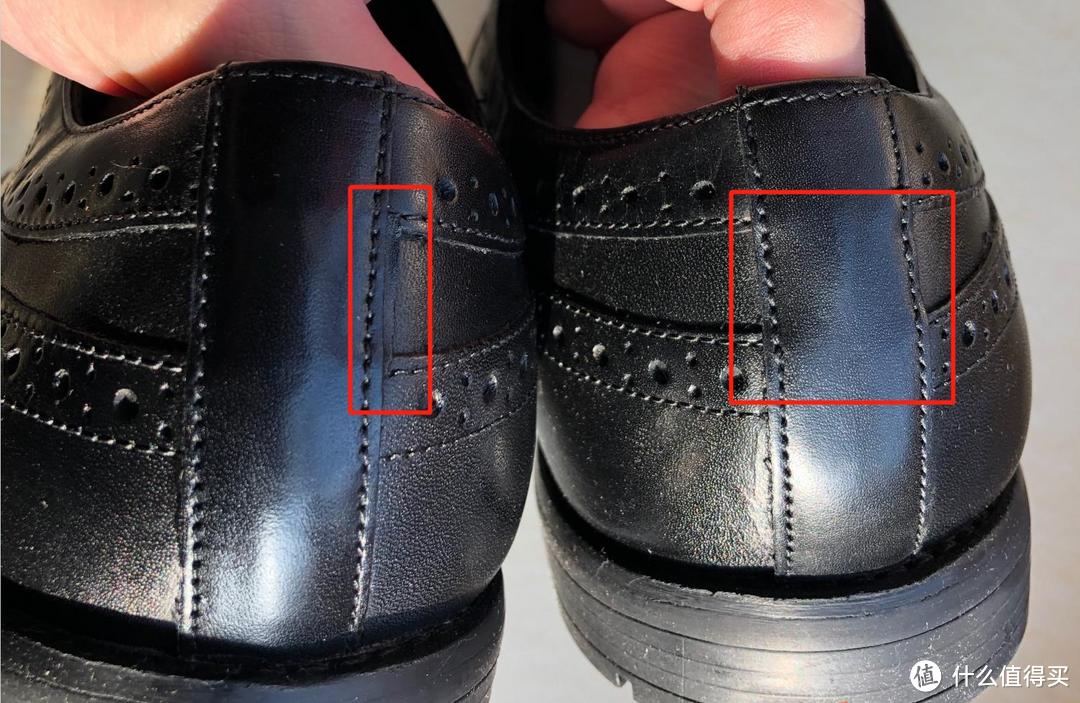 两只鞋对比很明显，左边这只多了一块皮，右侧这只是正常的