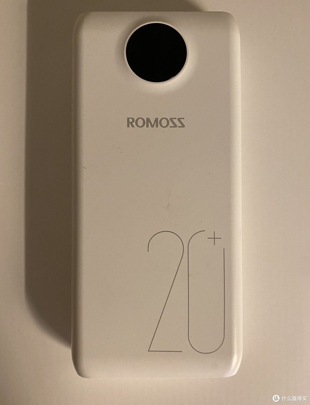 罗马仕带PD18w20000毫安的移动电源