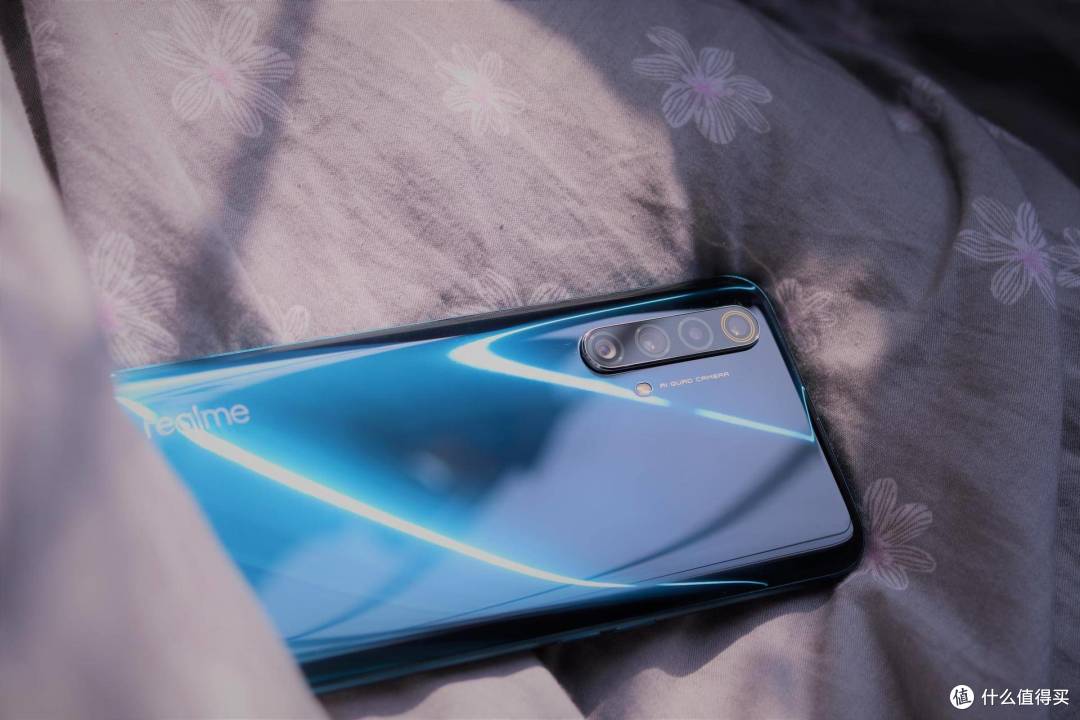 敢越级的5G手机 realme真我X50 深度测评