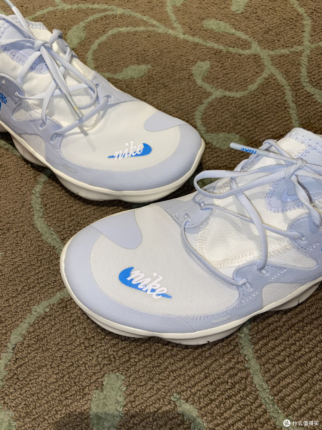 #原创新人#轻便灵活的Nike Free RN 5.0 JDI跑步鞋