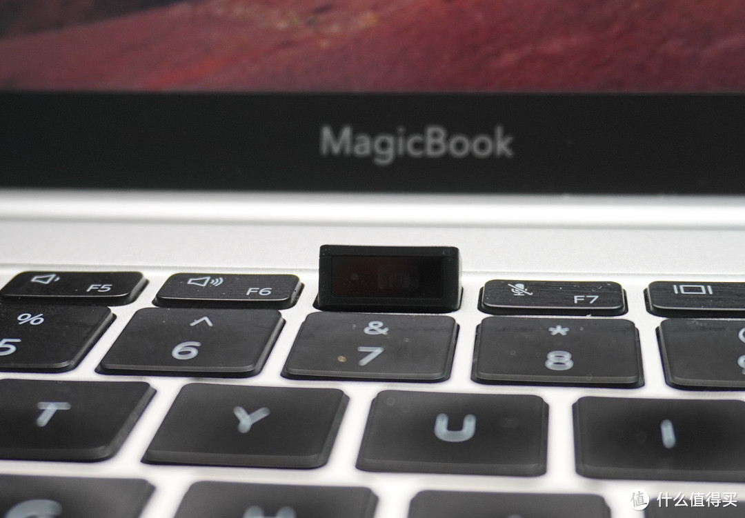 使用三个月后，再来和你谈谈：MagicBook Pro值不值得买？