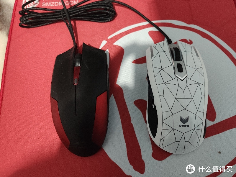 四舍五入不要钱!入门级别鼠标雷柏V13